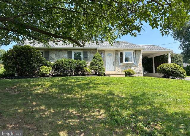 Property at 1851 Linwood Ave, Lancaster, PA 17603, 3 beds, 1.5 baths