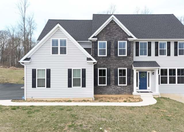Property at 2600 Longridge Dr, Hellertown, PA 18055, 8 beds, 6.5 baths