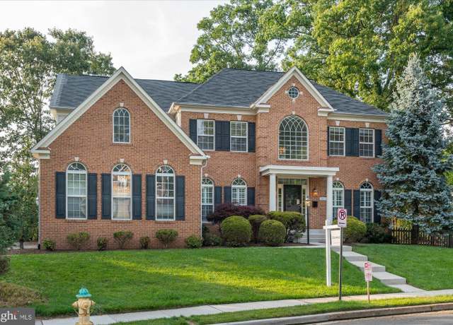 Property at 6825 Williamsburg Blvd, Arlington, VA 22213, 6 beds, 4.5 baths