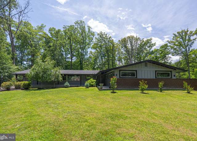 Property at 9005 Southwick St, Fairfax, VA 22031, 4 beds, 4 baths