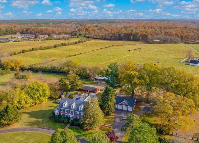 Property at 23494 Village Rd, Unionville, VA 22567, 6 beds, 4.5 baths