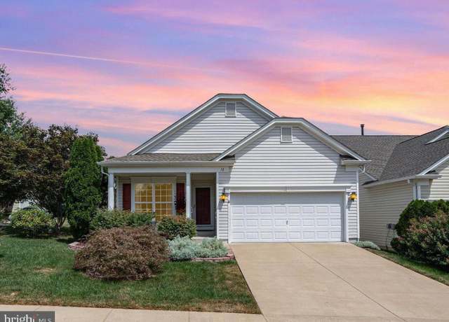 Property at 12 Brunswick Dr, Fredericksburg, VA 22406, 3 beds, 3 baths