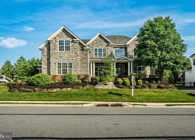 Property at 102 Odyssey Dr, Wilmington, DE 19808, 5 beds, 5.5 baths