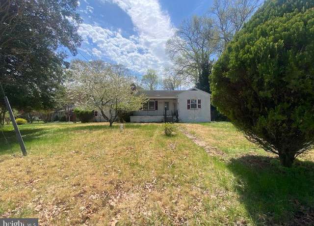 Property at 300 Cedar Ln, Annapolis, MD 21403, 2 beds, 1 bath