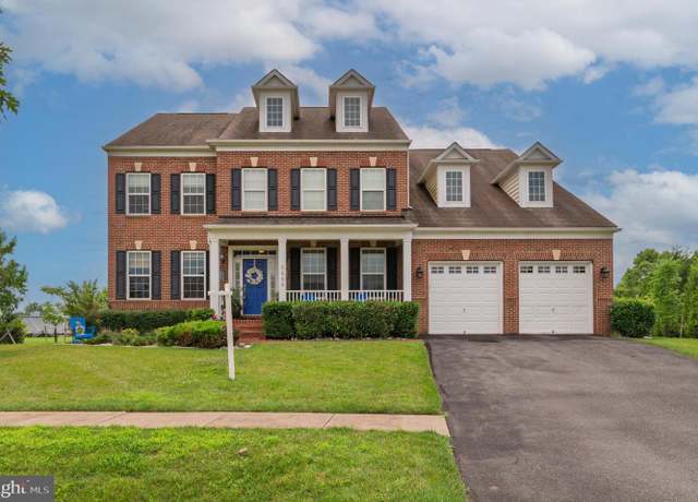 Property at 5806 Toboggan Cir, Rockville, MD 20855, 5 beds, 4.5 baths