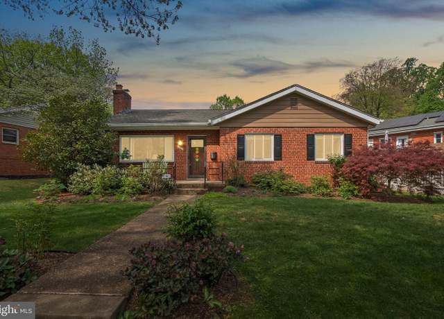 Property at 121 Fleetwood Ter, Silver Spring, MD 20910, 3 beds, 2 baths