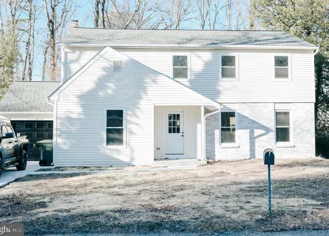 Property at 37 Osage Trl, Medford Lakes, NJ 08055, 5 beds, 2.5 baths