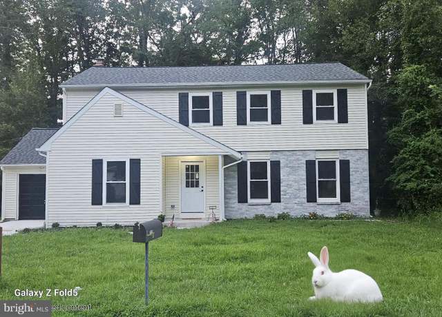 Property at 37 Osage Trl, Medford Lakes, NJ 08055, 5 beds, 2.5 baths