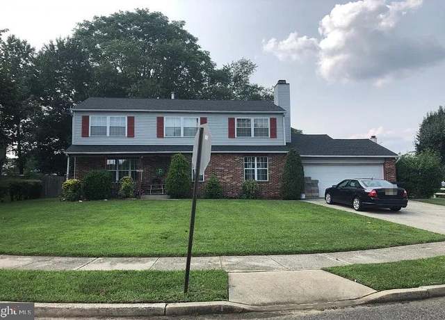 Property at 114 Carnation Dr, Woodbury, NJ 08096, 4 beds, 2.5 baths