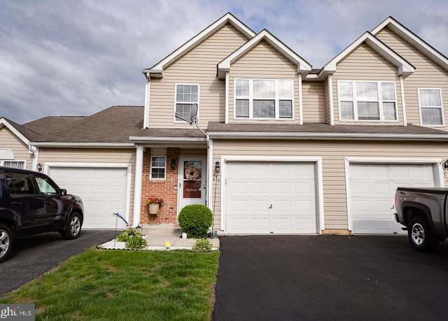 Property at 315 Dogwood St, Bally, PA 19503, 3 beds, 1.5 baths