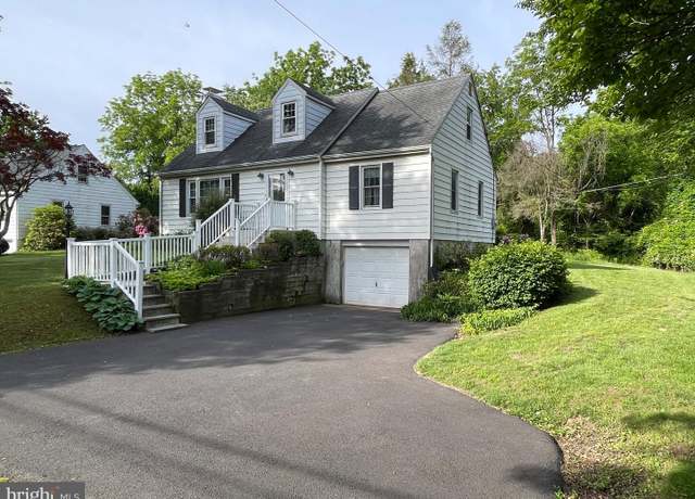 Property at 231 Taylorsville Rd, Yardley, PA 19067, 4 beds, 1 bath