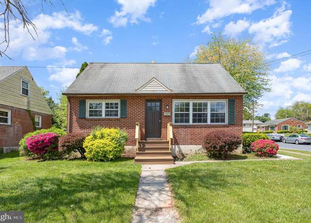 Property at 921 Vine St, Middletown, PA 17057, 4 beds, 1 bath