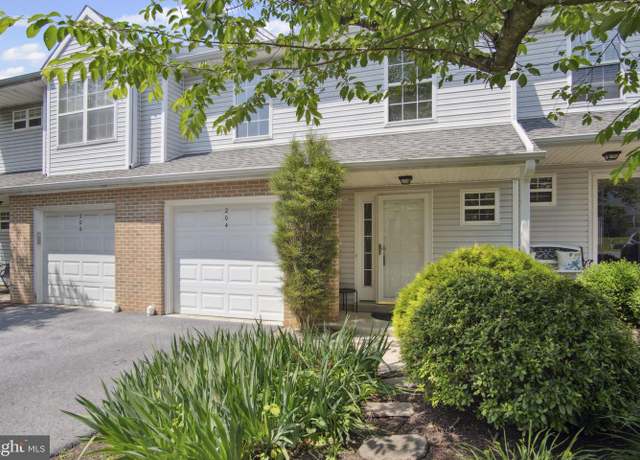 Property at 204 Fawn Rdg N, Harrisburg, PA 17110, 3 beds, 2.5 baths