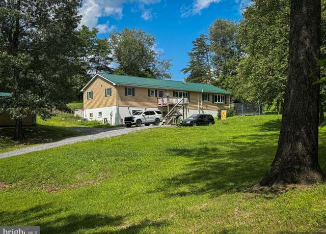 Property at 10459 Evergreen Rd, Huntingdon, PA 16652, 5 beds, 3 baths
