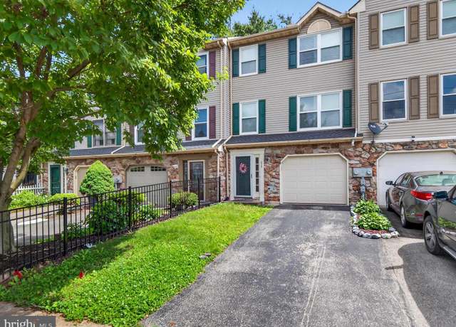Property at 639 Emerald Dr, Lancaster, PA 17603, 2 beds, 1.5 baths