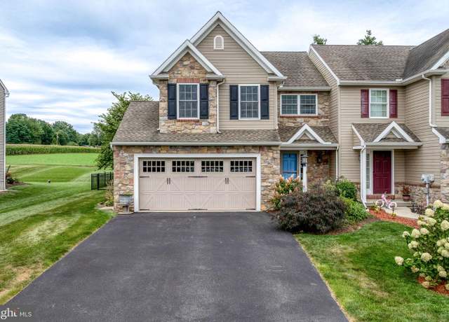 Property at 129 Creekview Dr, Paradise, PA 17562, 3 beds, 2.5 baths