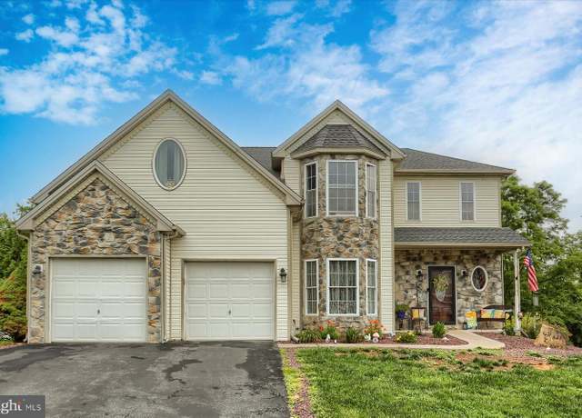 Property at 648 Copper Cir, Lewisberry, PA 17339, 4 beds, 3.5 baths