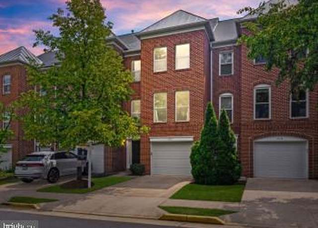 Property at 1711 Blue Flint Ct, Reston, VA 20190, 3 beds, 3.5 baths