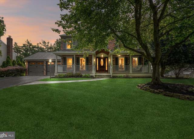 Property at 4407 Marsala Glen Way, Fairfax, VA 22033, 4 beds, 3.5 baths