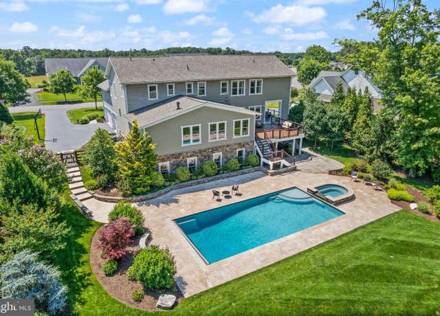 Property at 23055 Welbourne Walk Ct, Ashburn, VA 20148, 6 beds, 4.5 baths