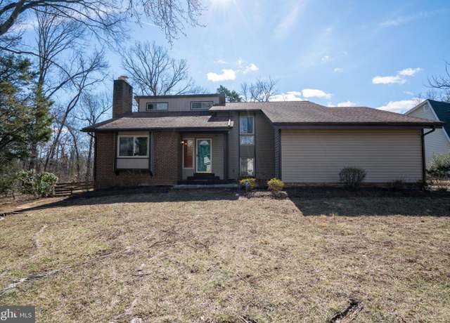 Property at 7711 Anderson Ct, Manassas, VA 20109, 5 beds, 3 baths