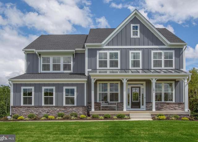 Property at 18 Whitehall Blvd, Spotsylvania, VA 22551, 4 beds, 2.5 baths
