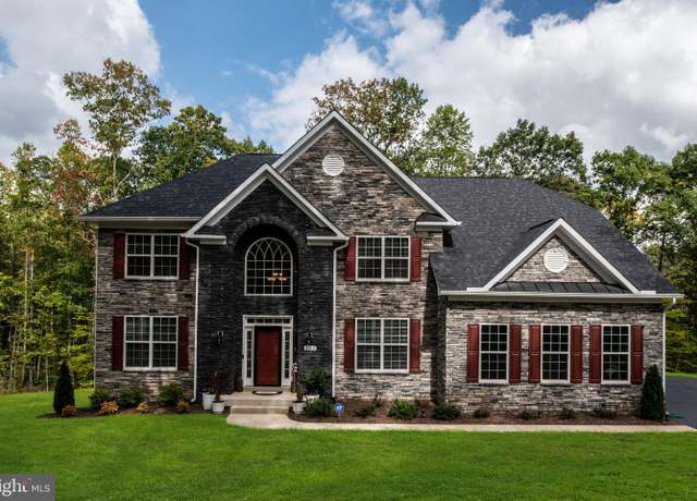 Property at 332 Ireland Dr, Fredericksburg, VA 22406, 5 beds, 3.5 baths