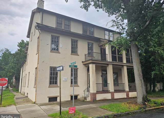 Property at 101 Garden St, Mount Holly, NJ 08060, 9 beds, 3.5 baths