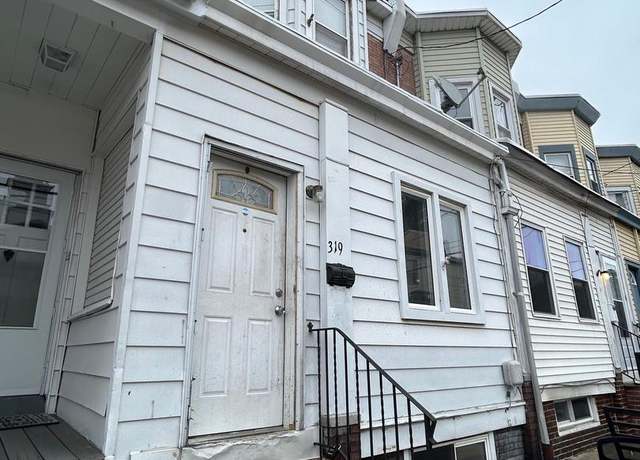 Property at 319 Bergen St, Gloucester City, NJ 08030, 3 beds, 1 bath
