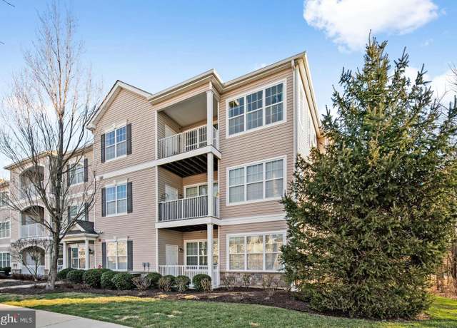Property at 1028 Timberlake Dr, Ewing, NJ 08618, 2 beds, 2 baths