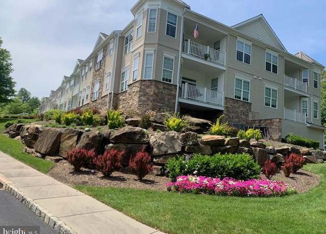 Property at 1204 Poplar St, Garnet Valley, PA 19060, 2 beds, 2 baths