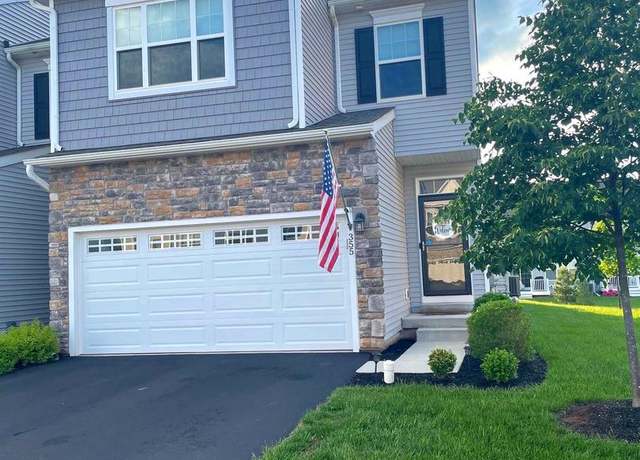 Property at 355 Ridgewood Dr, Royersford, PA 19468, 3 beds, 3.5 baths