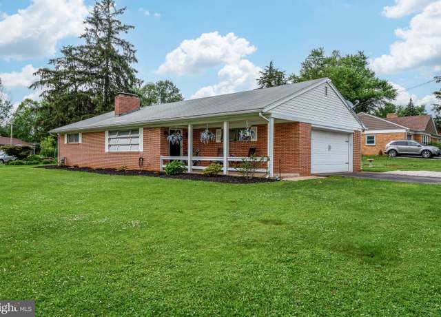 Property at 2351 Brougher Ln, York, PA 17408, 2 beds, 2 baths