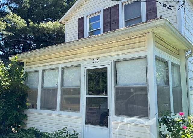 Property at 316 S Church St, Berryville, VA 22611, 2 beds, 1.5 baths