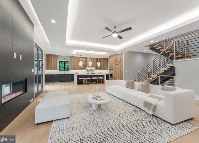 Property at 1052 Balls Hill Rd, Mclean, VA 22101, 6 beds, 7 baths