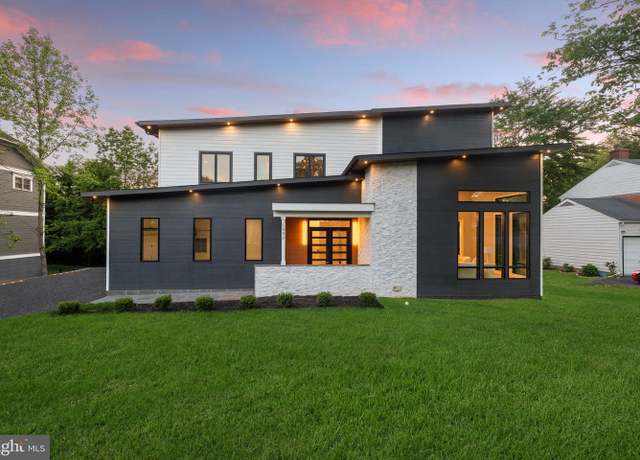 Property at 1052 Balls Hill Rd, Mclean, VA 22101, 6 beds, 7 baths