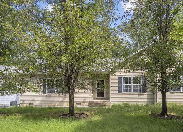 Property at 11489 Lynx Dr, King George, VA 22485, 3 beds, 2 baths