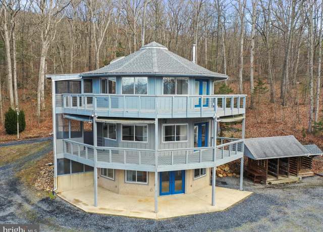 Property at 308 Brush Leaf Ln, Mount Jackson, VA 22842, 2 beds, 2.5 baths