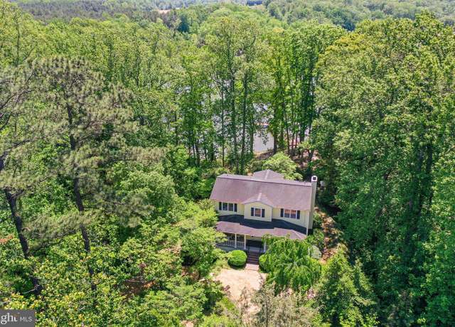 Property at 800 Brook Ave, Kinsale, VA 22488, 3 beds, 3 baths
