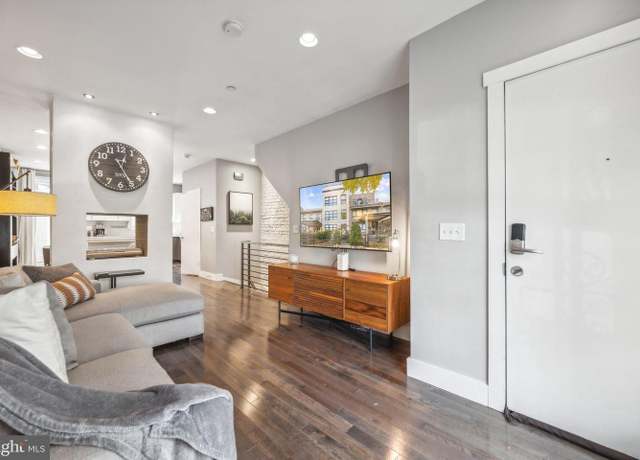 Property at 1166 Abbey Pl NE #1, Washington, DC 20002, 2 beds, 2.5 baths
