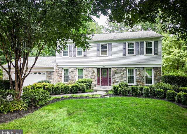 Property at 5002 Castle Moor Dr, Columbia, MD 21044, 4 beds, 3.5 baths