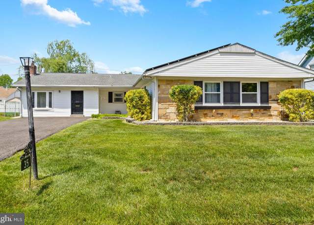 Property at 35 Empire Ln, Willingboro, NJ 08046, 3 beds, 2 baths