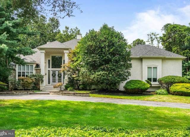 Property at 73 Bortons Rd, Marlton, NJ 08053, 4 beds, 3.5 baths