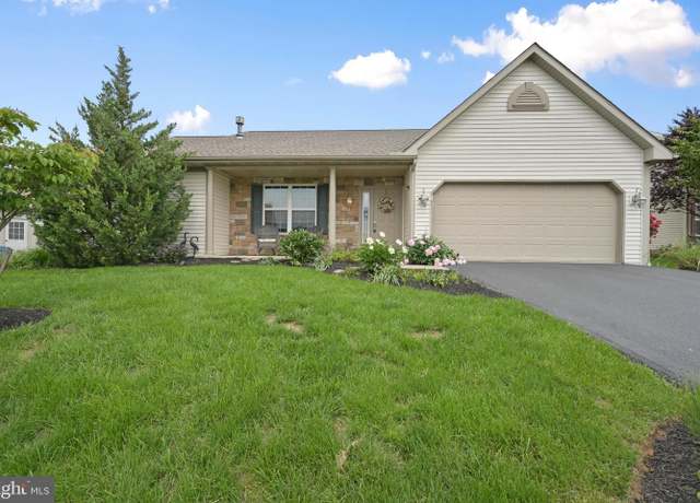 Property at 1009 Rosebud St, Reading, PA 19605, 3 beds, 2 baths