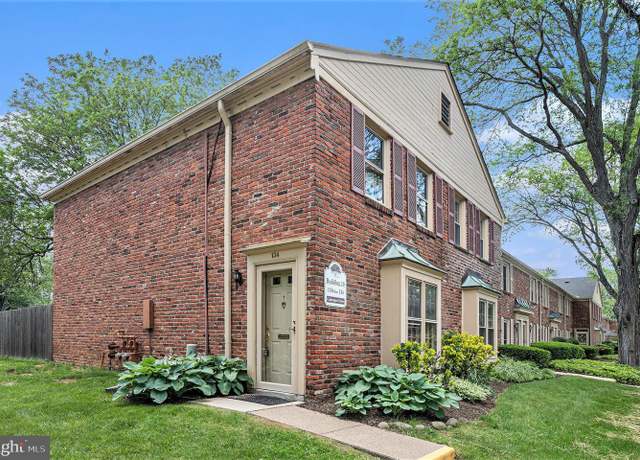 Property at 134 Culpepper Dr, Penllyn, PA 19422, 2 beds, 1.5 baths