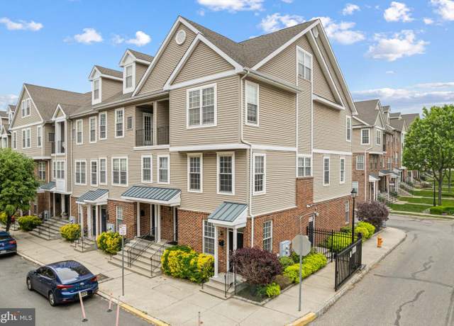 Property at 3133 W Thompson St, Philadelphia, PA 19121, 2 beds, 2 baths