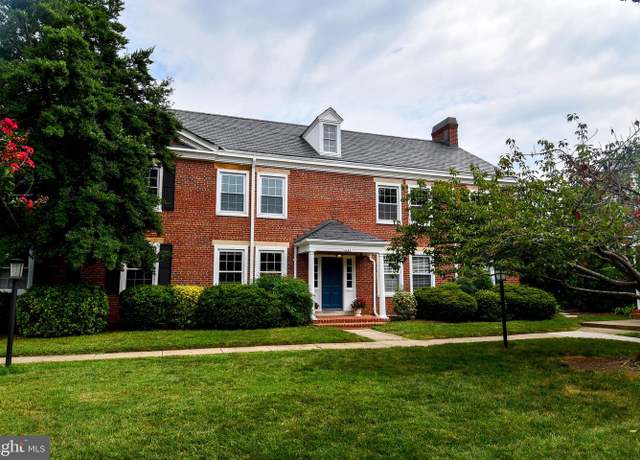 Property at 4437 S 36th St S Unit B1, Arlington, VA 22206, 1 bed, 1 bath