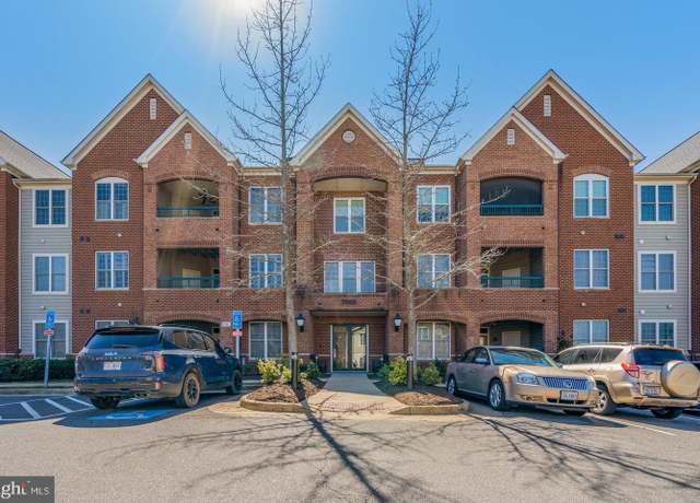 Property at 7065 Heritage Hunt Dr #309, Gainesville, VA 20155, 2 beds, 2 baths