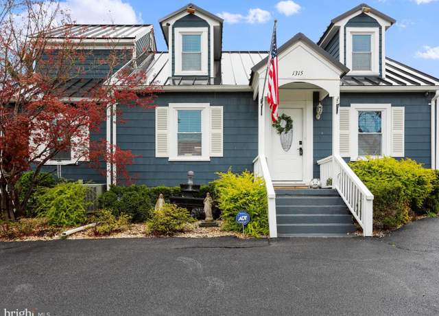 Property at 1315 W Washington St, Harpers Ferry, WV 25425, 5 beds, 3.5 baths