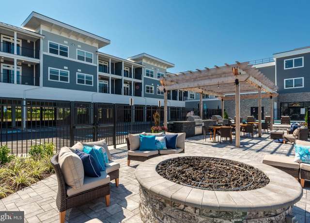 Property at 19805 Coastal Hwy #306, Rehoboth Beach, DE 19971, 3 beds, 2 baths